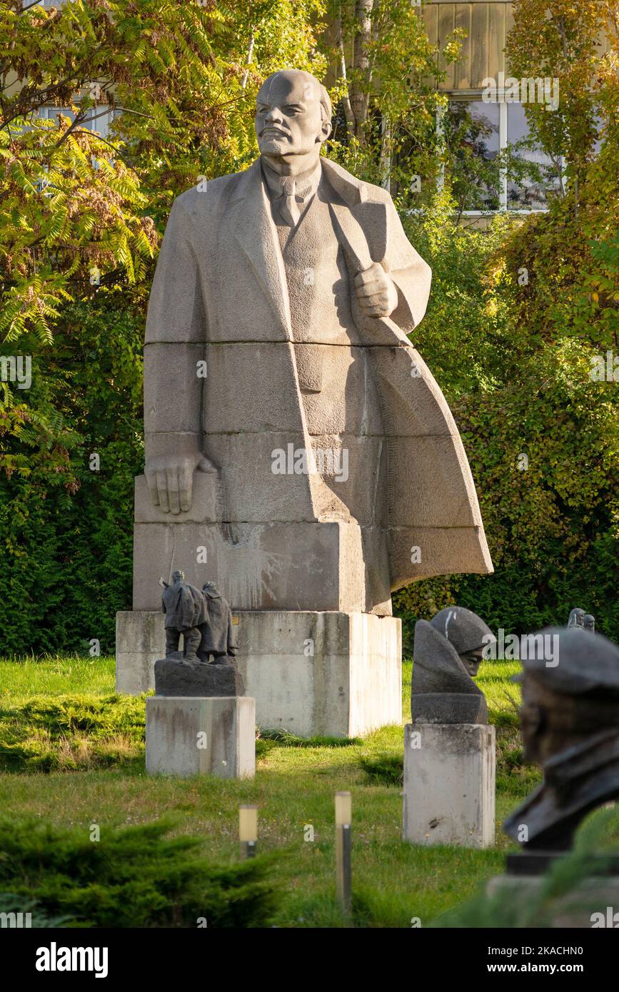 Lenin-Statue im Museum für Sozialistische Kunst in Sofia, Bulgarien Stockfoto