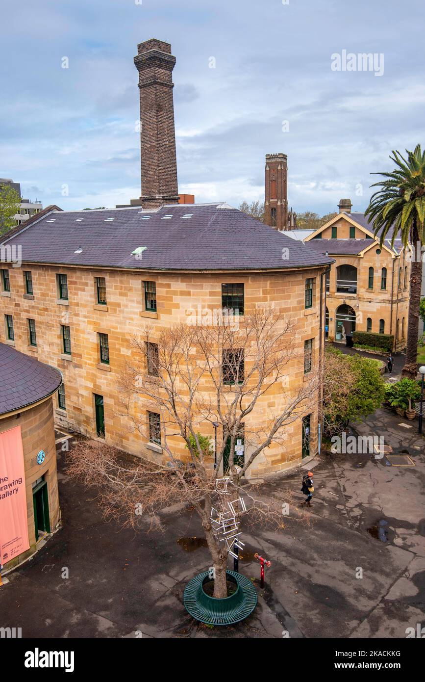 Das ehemalige Darlinghurst-Gefängnis in Sydney, heute die National Art School, wurde mit Sträflingsarbeiten in einem radialen Muster um eine zentrale runde Kapelle herum errichtet Stockfoto