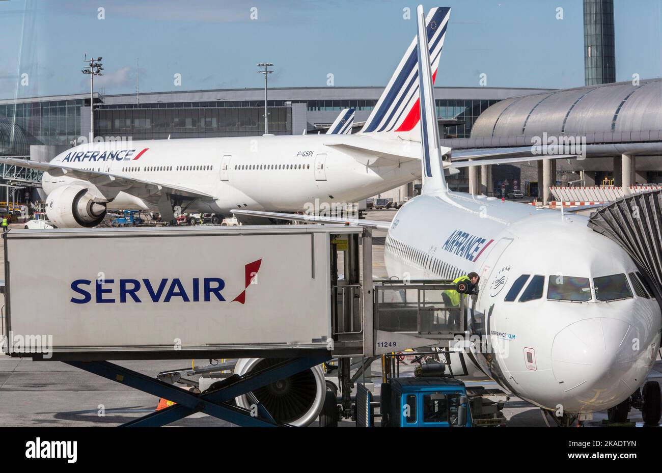 FLUGHAFEN ROISSY CHARLES DE GAULLE AIR FRANCE FLUGZEUGE Stockfoto