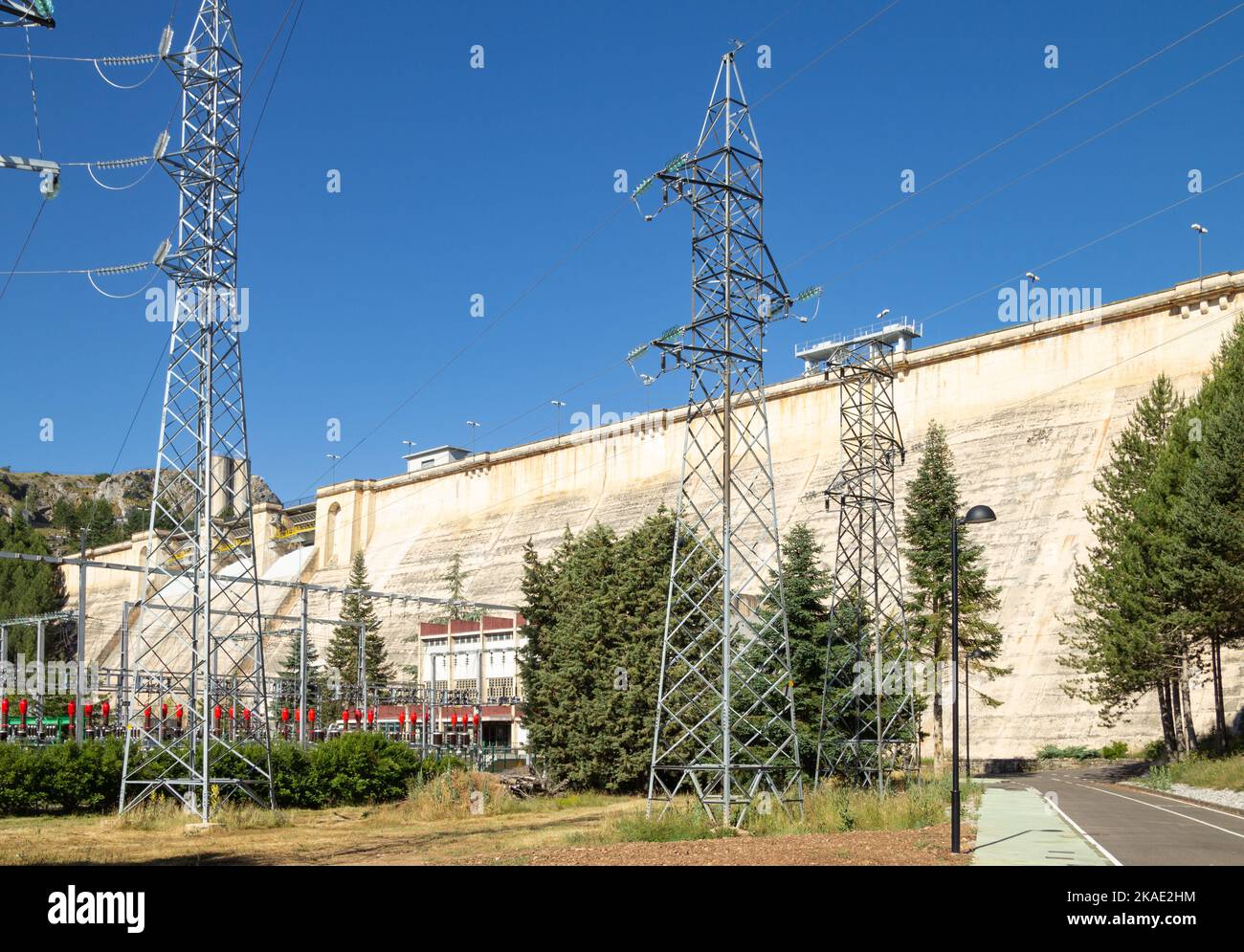 Wasserkraftwerk in Spanien Stockfoto