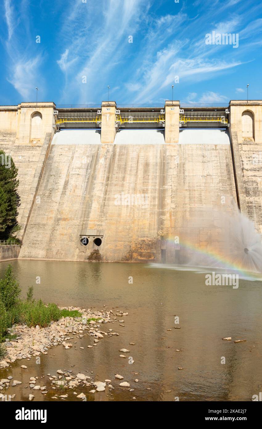 Wasserkraftwerk in Spanien Stockfoto