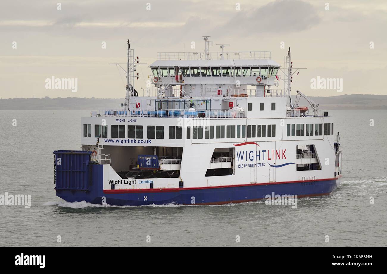 MV Wight Light Wight Link Auto- und Passagierfähre über den Solent zwischen Yarmouth, Isle of Wight und Lymington, Großbritannien Stockfoto