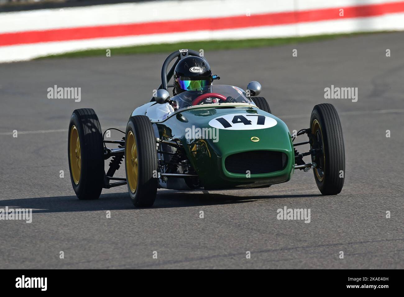 Clinton McCarthy, Lotus Ford 18, Chichester Cup, ein 20-minütiges Rennen für die Formel-Junioren mit Hintermotor und Trommelbremsen, das in den Jahren 1958 t fuhr Stockfoto