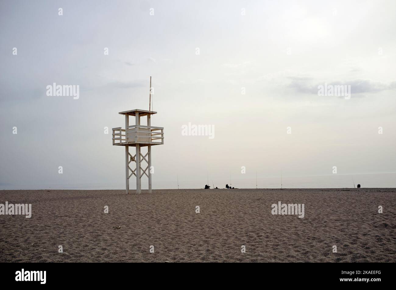 Ein Blick auf Rettungsschwimmer am Strand von Calahonda, Grenada, Spanien Stockfoto