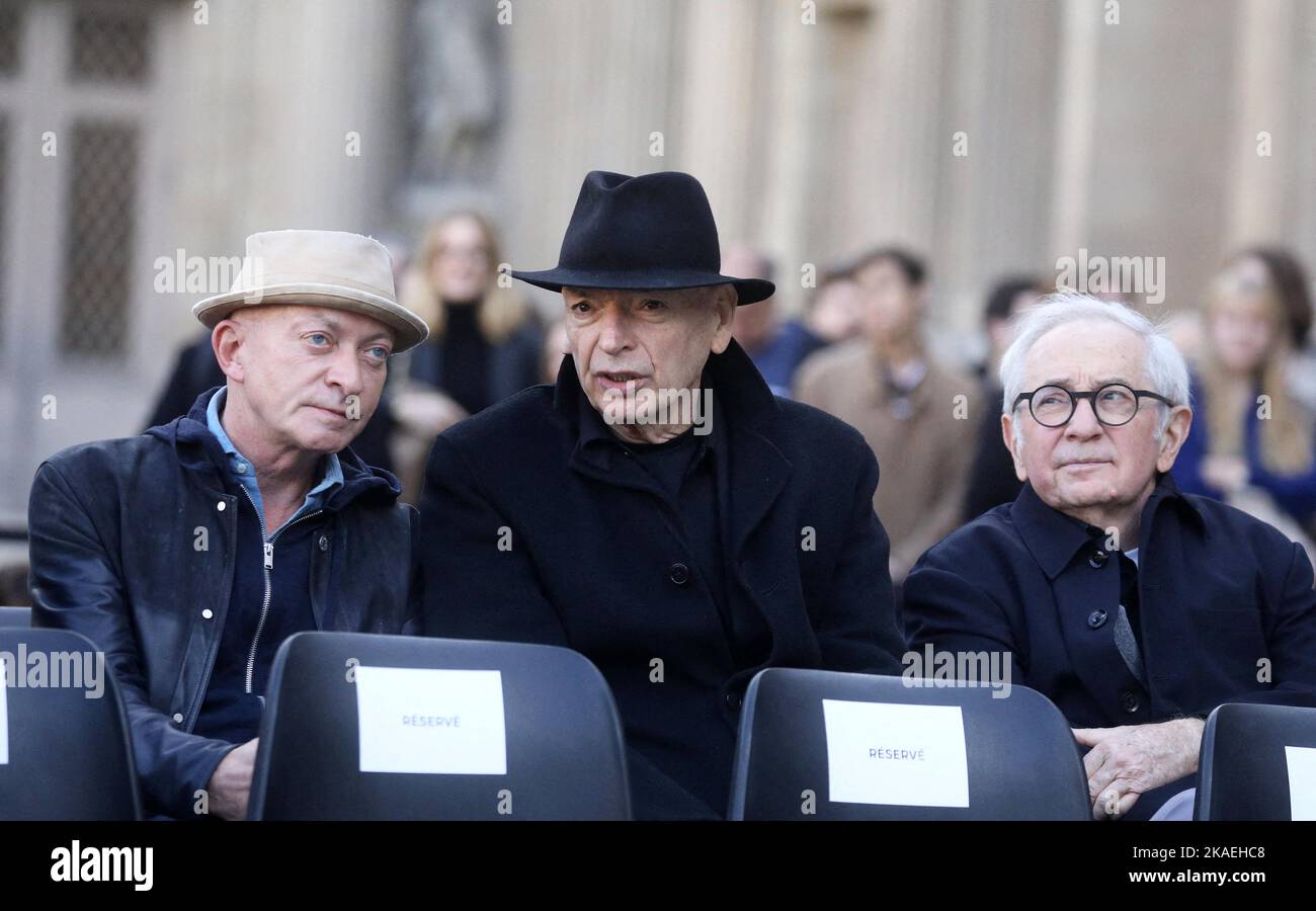 Gast Jean Nouvel, Gast bei der nationalen Ehrung für Pierre Soulages am 2. November 2022 im Innenhof des Louvre in Paris, Frankreich. Foto von Dominique Jacovides/Pool/ABACAPRESS.COM Stockfoto