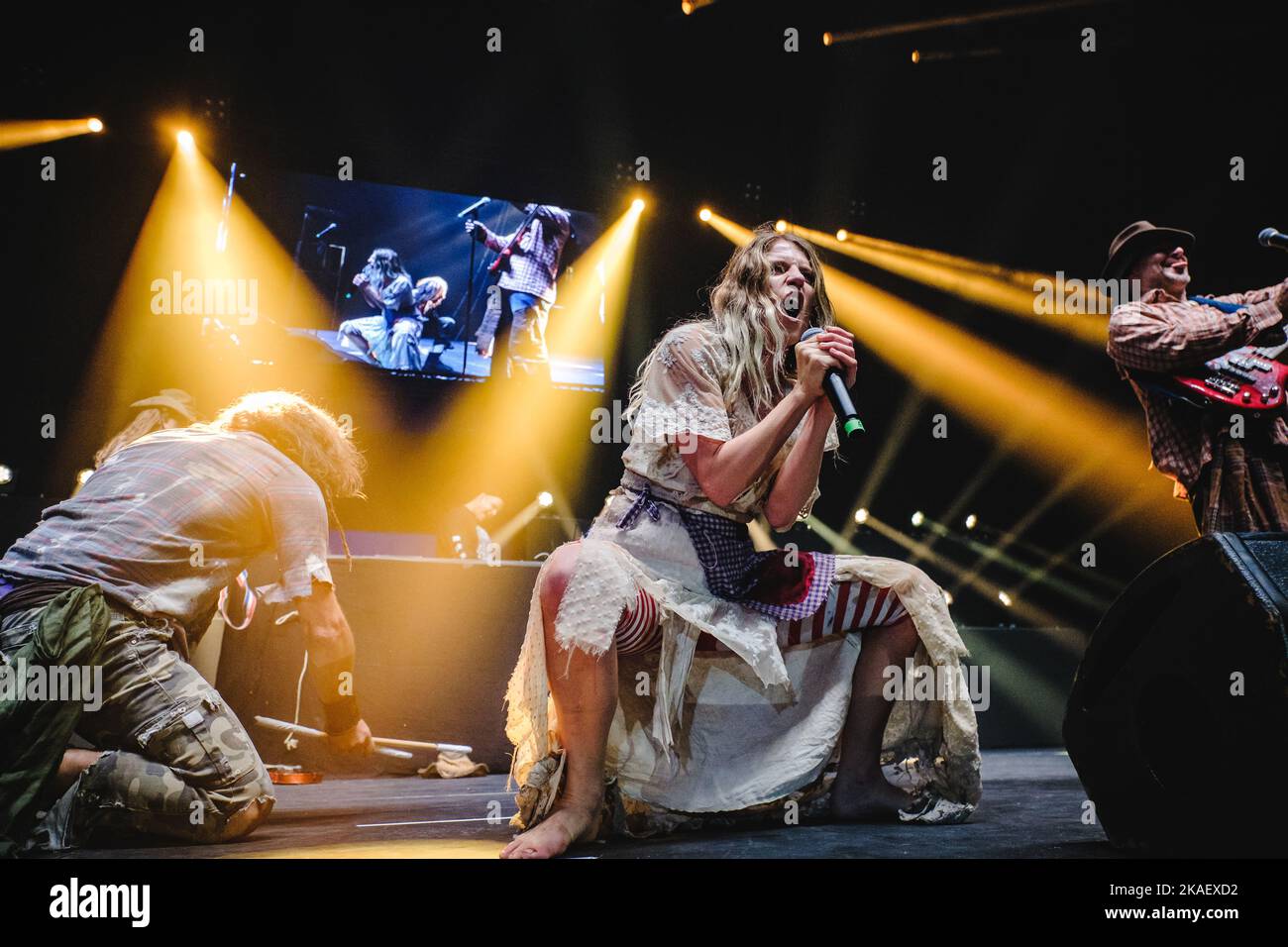 Zürich, Schweiz. 28., Oktober 2022. Die schwedische Gruppe Rednex spielt ein Live-Konzert während der die Mega 90s Party im Hallenstadion in Zürich. (Foto: Gonzales Photo - Tilman Jentzsch). Stockfoto