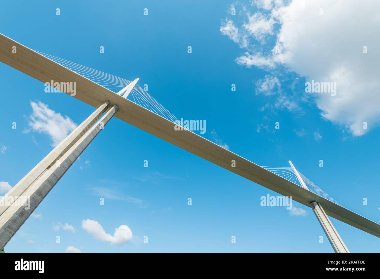 Viaduktbrücke Millau , die höchste Brücke der Welt. Aveyron Department. Frankreich. Stockfoto