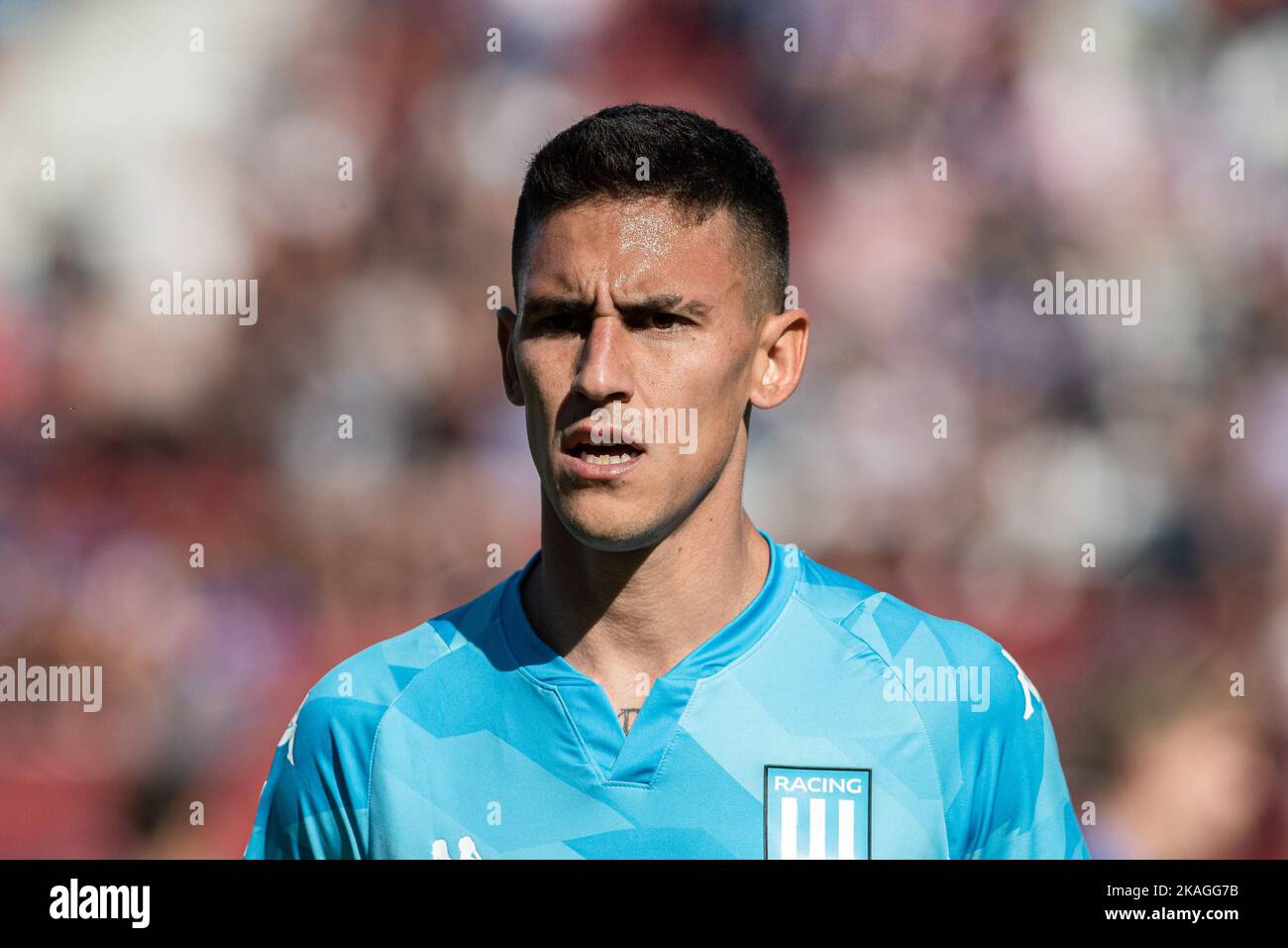 Buenos Aires, Argentinien. 02.. November 2022. Matías Rojas von Racing Club schaut während des Halbfinals-Spiels von Trofeo De Campeones zwischen Tigre und Racing Club im Tomás Adolfo Ducó Stadion (Estadio Tomás Adolfo Ducó) auf. Endergebnis: Tigre 2:3 Racing Club. Kredit: SOPA Images Limited/Alamy Live Nachrichten Stockfoto