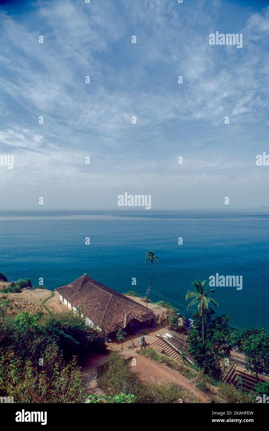 Rama teertha Tempel am Gokarna Strand am Ufer des Arabischen Meeres Stockfoto