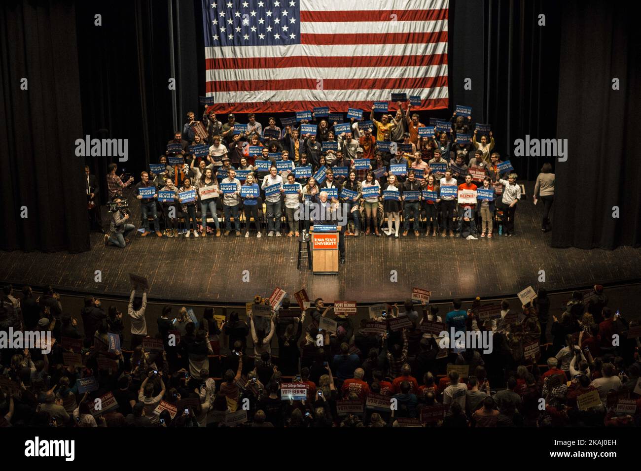 BERNIE Sanders, US-Senator und Präsidentschaftskandidat der Demokraten, spricht während einer Wahlkampfveranstaltung an der Iowa State University in Iowa am 25. Januar 2016. Stockfoto