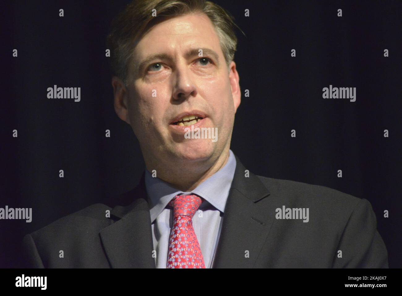 Der Abgeordnete Graham Brady, Mitglied des britischen Parlaments für Altrincham und Sale West, sprach am Freitag, dem 5.. Februar 2016, bei der Veranstaltung zur Kampagne „Grassroots Out“ in Manchester, Greater Manchester, England, Großbritannien. Mit der Kampagne gegen die Bürger soll das Vereinigte Königreich aus der Europäischen Union herausgebracht werden. (Foto von Jonathan Nicholson/NurPhoto) *** Bitte nutzen Sie die Gutschrift aus dem Kreditfeld *** Stockfoto