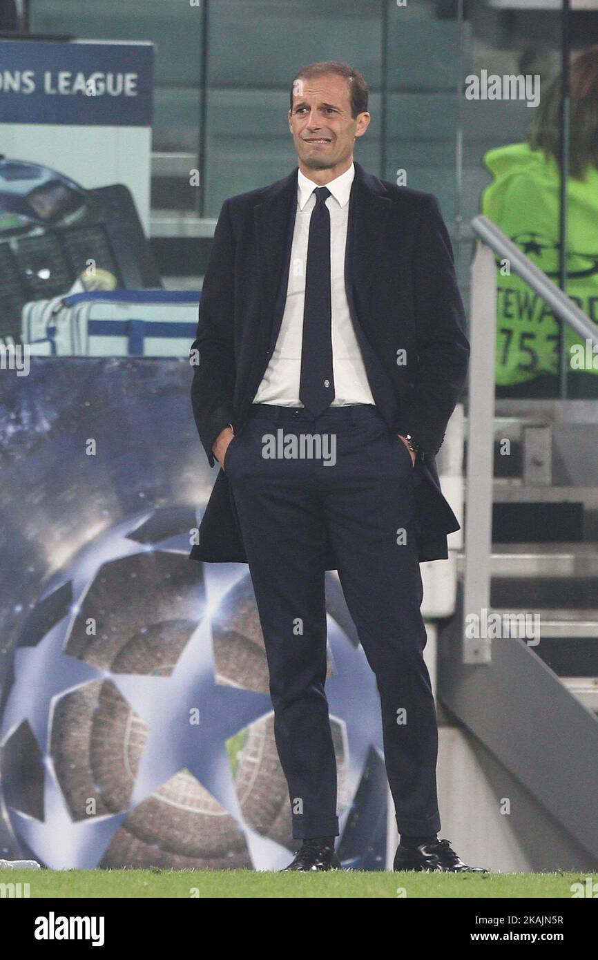 Juventus-Trainer Massimiliano Allegri während des UEFA Champions League-Gruppenfußballspiels Nr.4 JUVENTUS - LYON am 02/11/2016 im Juventus-Stadion in Turin, Italien. (Foto von Matteo Bottanelli/NurPhoto) *** Bitte benutzen Sie die Gutschrift aus dem Kreditfeld *** Stockfoto