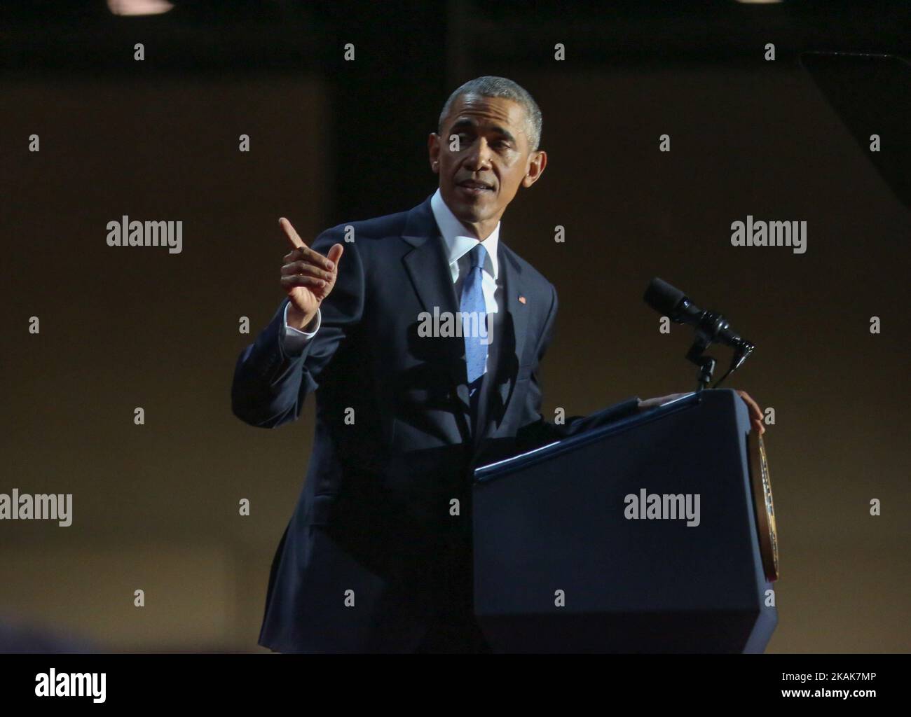 Präsident Barack Obama hält am 10. Januar 2017 seine Abschiedsrede am McCormick Place in Chicago, Illinois, USA. (Foto von Emily Molli/NurPhoto) *** Bitte nutzen Sie die Gutschrift aus dem Kreditfeld *** Stockfoto