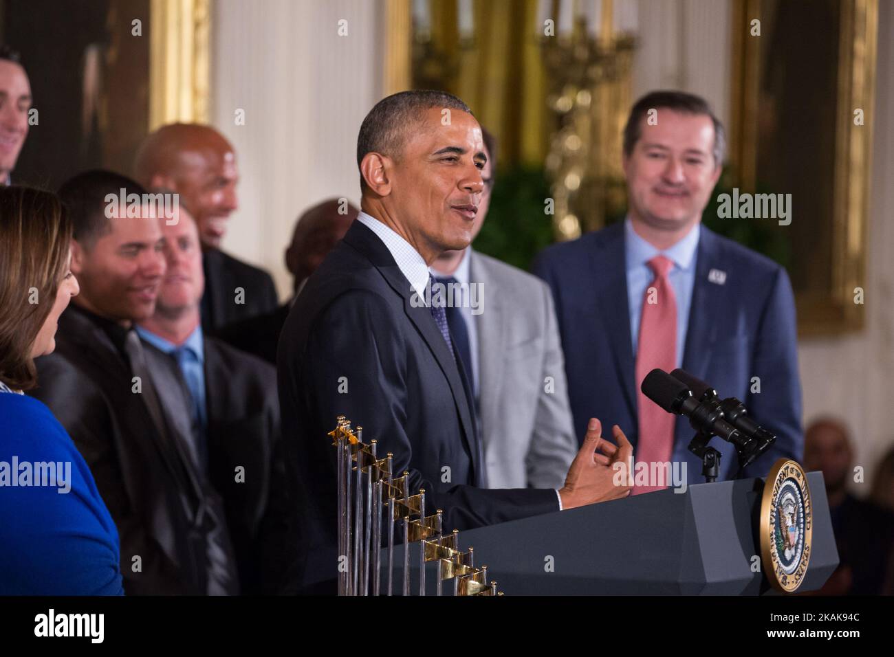 Am Montag, den 16. Januar, begrüßte Präsident Barack Obama die Chicago Cubs im East Room des Weißen Hauses zu einer Zeremonie, um das Team und seine Weltmeisterschaft 2016 zu ehren. (Foto von Cheriss May/NurPhoto) *** Bitte nutzen Sie die Gutschrift aus dem Kreditfeld *** Stockfoto