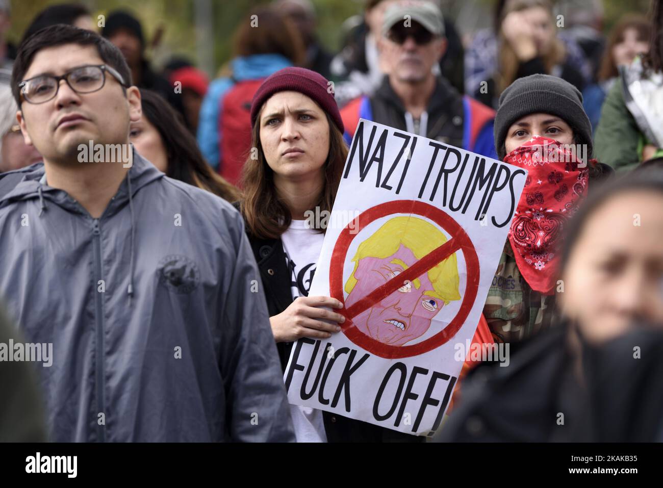Demonstranten protestieren gegen die Amtseinführung von Donald Trump als US-Präsident von 45.. Los Angeles, Kalifornien 20. Januar 2017. (Foto von Ronen Tivony/NurPhoto) *** Bitte benutzen Sie die Gutschrift aus dem Kreditfeld *** Stockfoto