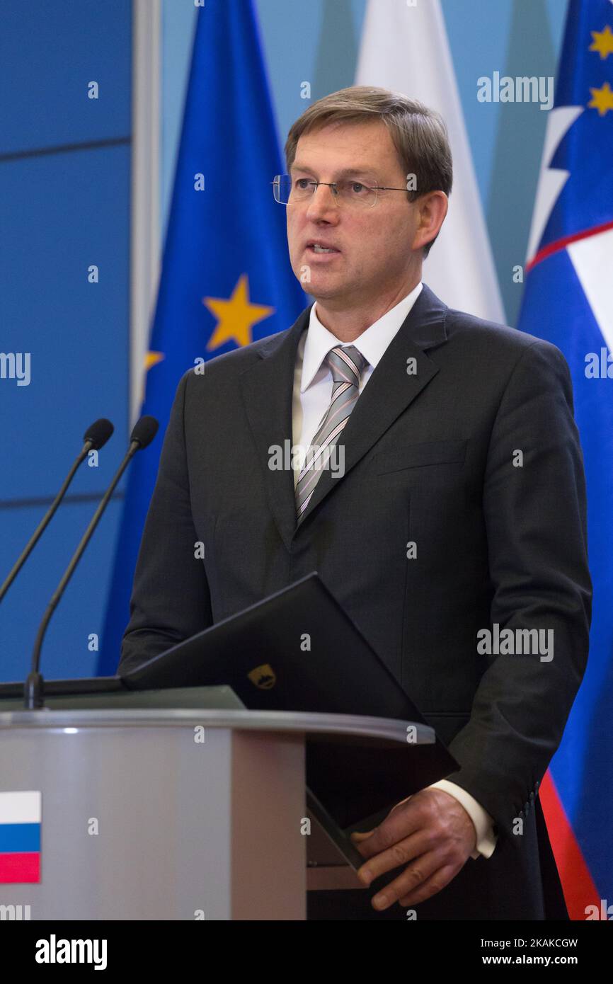 Miro Cerar, Ministerpräsident Sloweniens, während der Pressekonferenz am 24. Januar 2017 in Warschau, Polen (Foto: Mateusz Wlodarczyk/NurPhoto) *** Bitte benutzen Sie den Credit from Credit Field *** Stockfoto