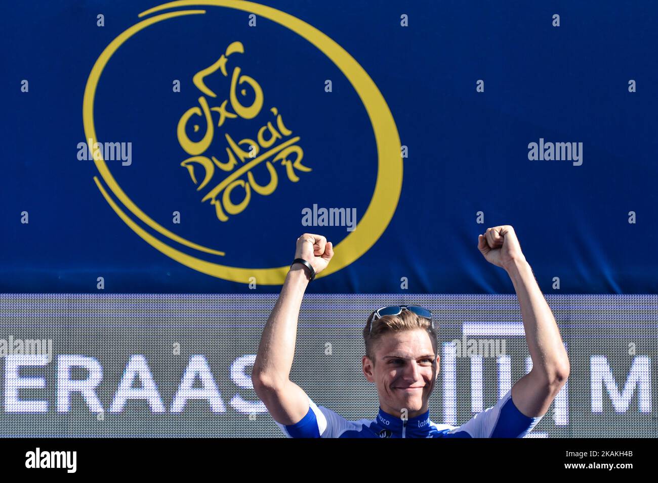 Der deutsche Rennradfahrer Marcel Kittel von Quick-Step Floors feiert, nachdem er die letzte Meraas-Etappe und die vierte Auflage der Dubai Tour 2017 gewonnen hat. Am Samstag, 4. Februar 2017, in Dubai, VAE. Foto von Artur Widak *** Bitte nutzen Sie die Gutschrift aus dem Kreditfeld *** Stockfoto