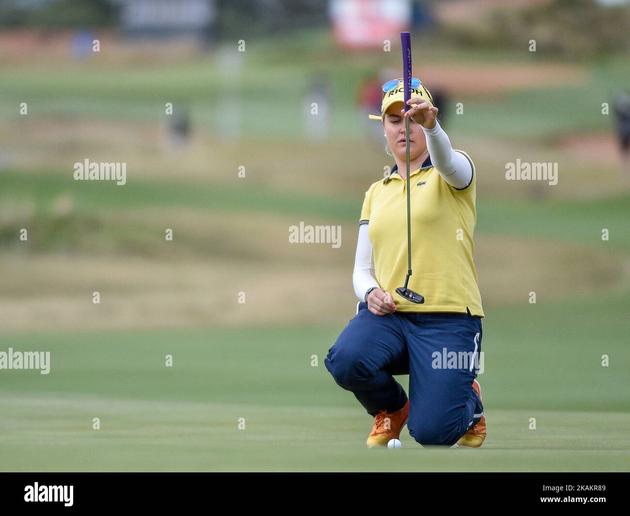 Charley Hull aus England auf dem Green 1. während der dritten Runde der ISPS Handa Women's Australian Open im Royal Adelaide Golf Club am 18. Februar 2017 in Adelaide, Australien. (Foto von Andy Astfalck/NurPhoto) *** Bitte nutzen Sie die Gutschrift aus dem Kreditfeld *** Stockfoto