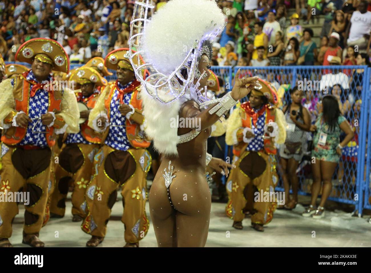 Karneval in Rio 2017 Gremio Recreativo Schule von Samba Estacio de Sa am 24. Februar 2017 in Rio de Janeiro, Brasilien. (Foto von Gilson Borba/NurPhoto) *** Bitte nutzen Sie die Gutschrift aus dem Kreditfeld *** Stockfoto