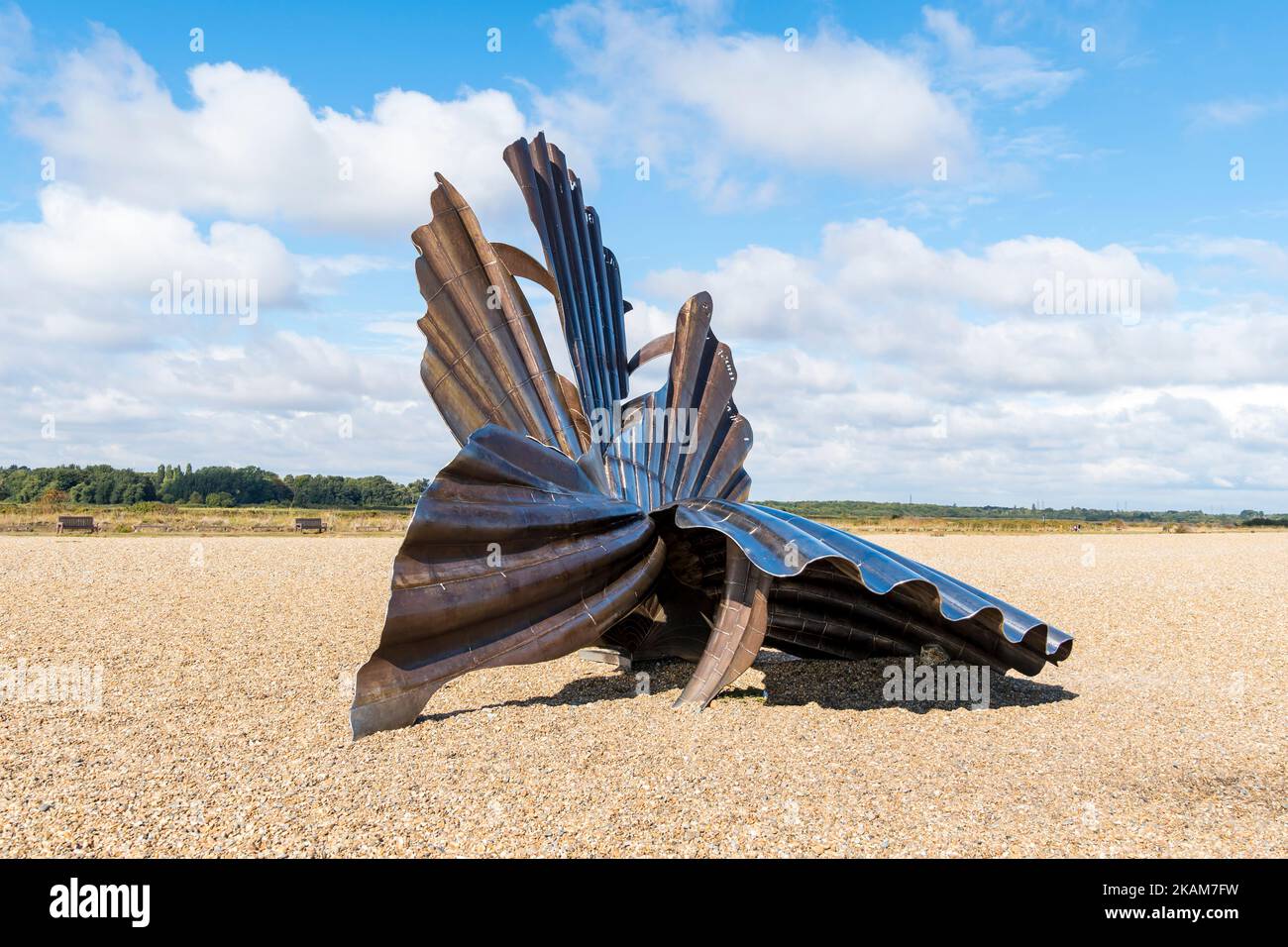 Maggi Hamblings Scallop-Skulptur am Strand von Aldeburgh, suffolk 2022 Stockfoto