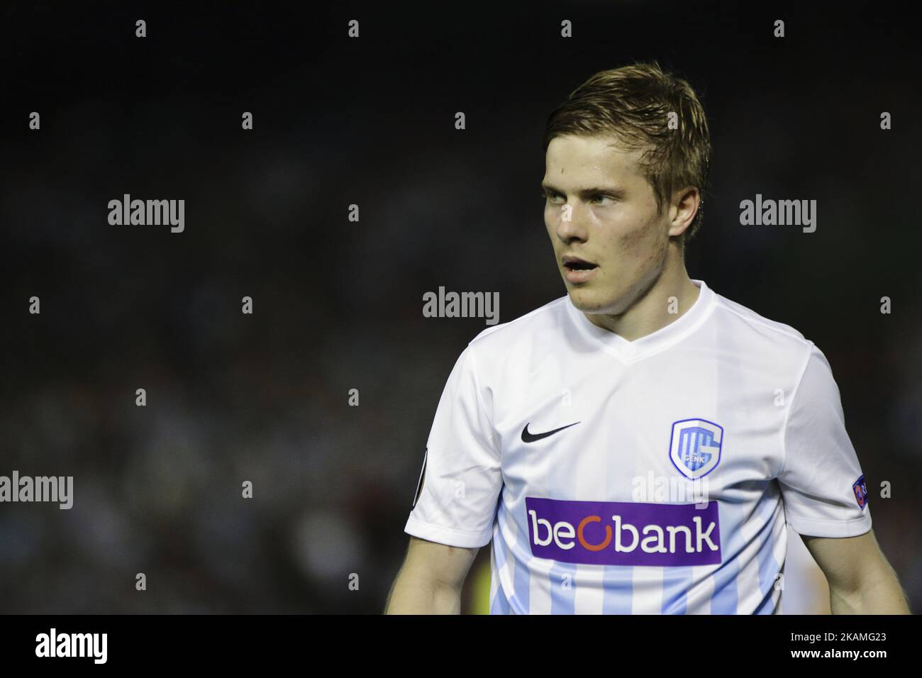 Jere Uronen Verteidiger des KRC Genk FC (21) während der UEFA Europe League Runde des ersten Beinkampfs von 4 zwischen Celta de Vigo und KRC Genk FC im Balaidos Stadium am 13. April 2017 in Vigo, Spanien. (Foto von Jose Manuel Alvarez Rey/NurPhoto) *** Bitte nutzen Sie die Gutschrift aus dem Kreditfeld *** Stockfoto