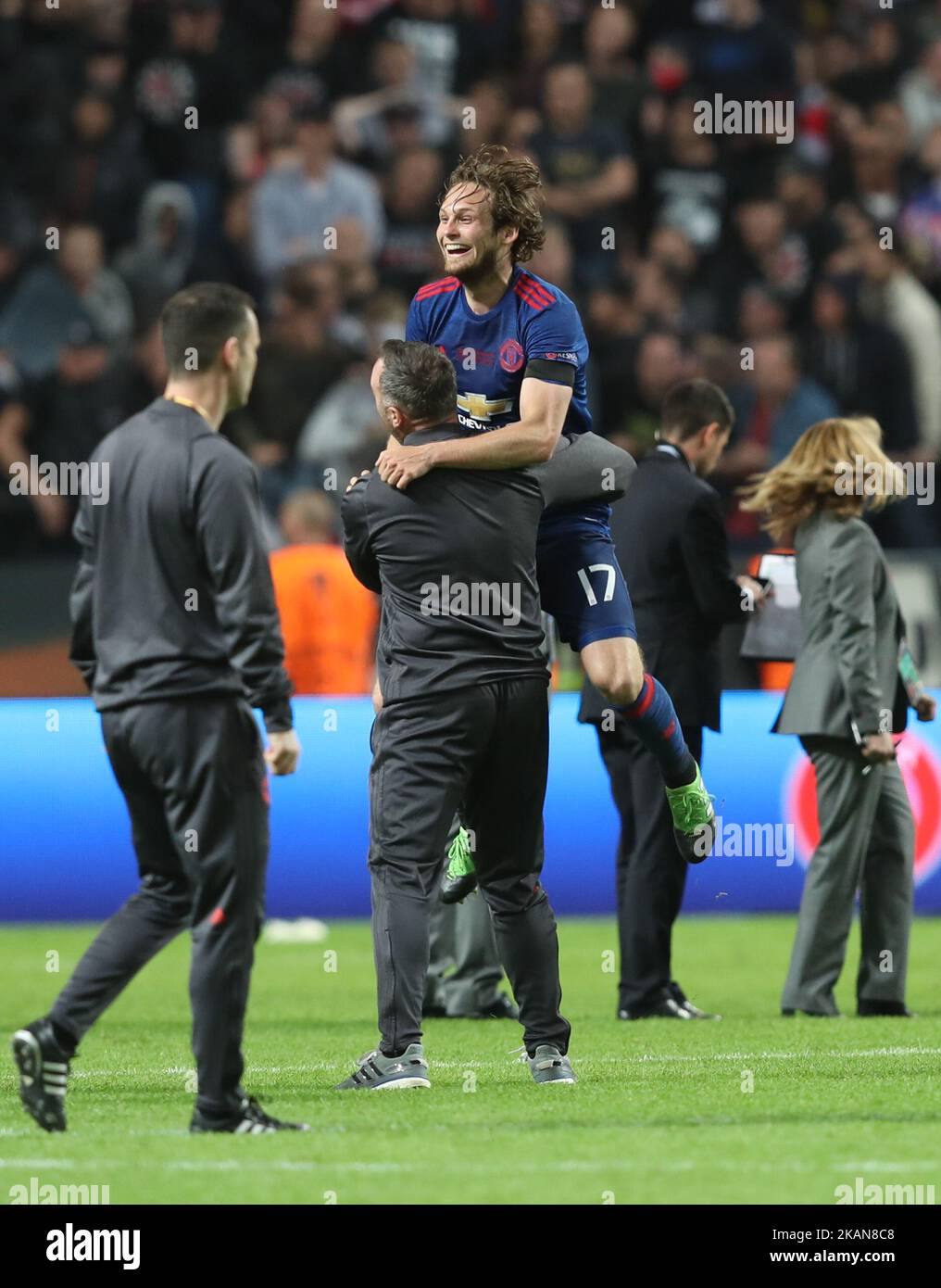 Manchester United feiert während des UEFA Europa League Finales zwischen Ajax und Manchester United am 24. Mai 2017 in der Friends Arena in Stockholm, Schweden. (Foto von Ahmad Mora/NurPhoto) *** Bitte nutzen Sie die Gutschrift aus dem Kreditfeld *** Stockfoto