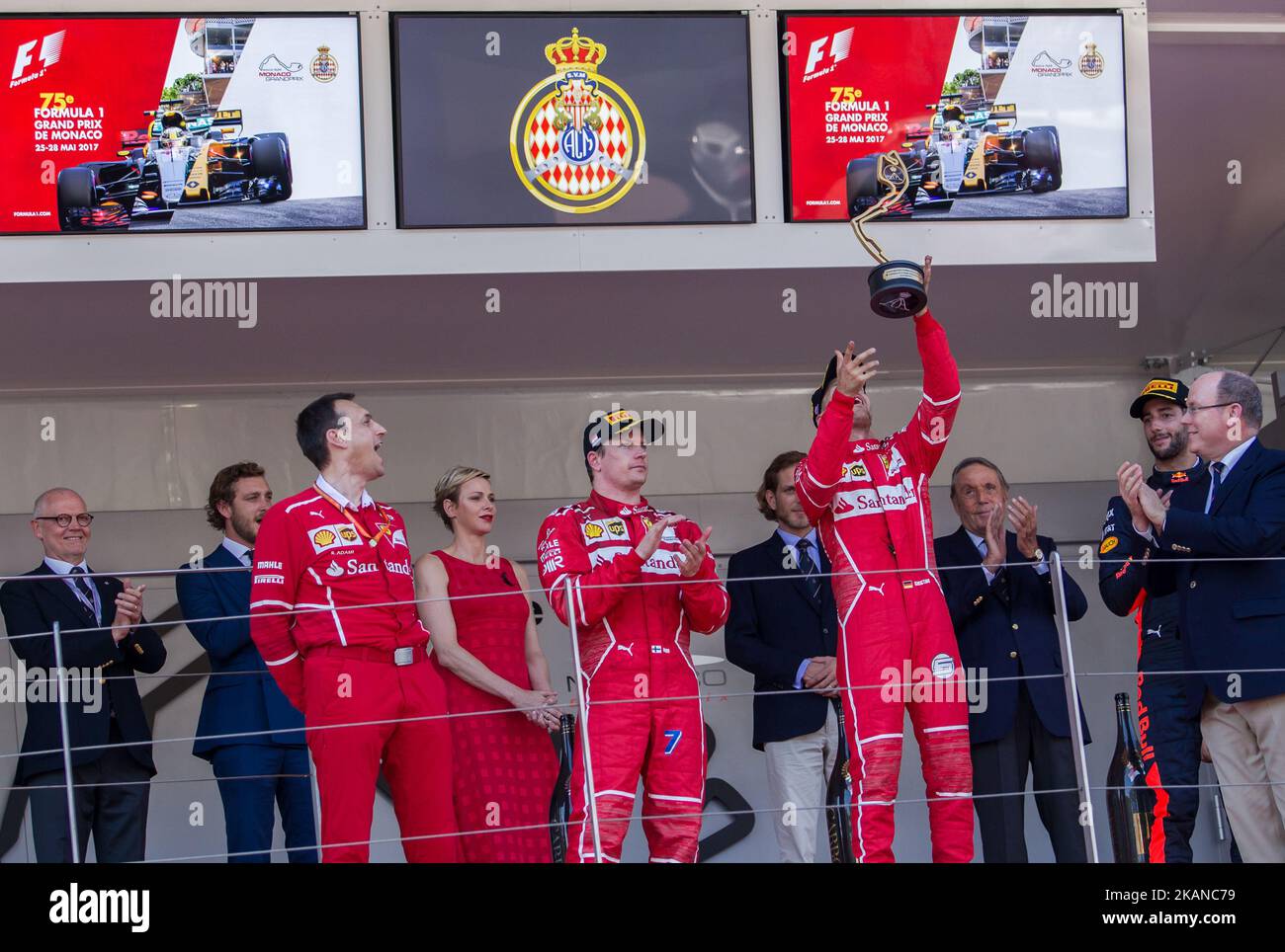 Sebastian Vettels Freude über den Sieg beim Formel-1-Grand-Prix von Monaco am 28. Mai 2017 in Monte Carlo, Monaco. (Foto von Robert Szaniszló/NurPhoto) *** Bitte nutzen Sie die Gutschrift aus dem Kreditfeld *** Stockfoto