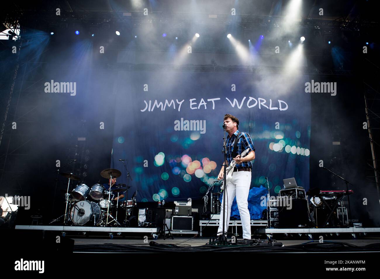 Die amerikanische Rockband Jimmy Eat World stand auf der Bühne, als sie am 21.. Juni 2017 im Ippodromo San Siro in Mailand, Italien, auftreten. (Foto von Roberto Finizio/NurPhoto) *** Bitte nutzen Sie die Gutschrift aus dem Kreditfeld *** Stockfoto