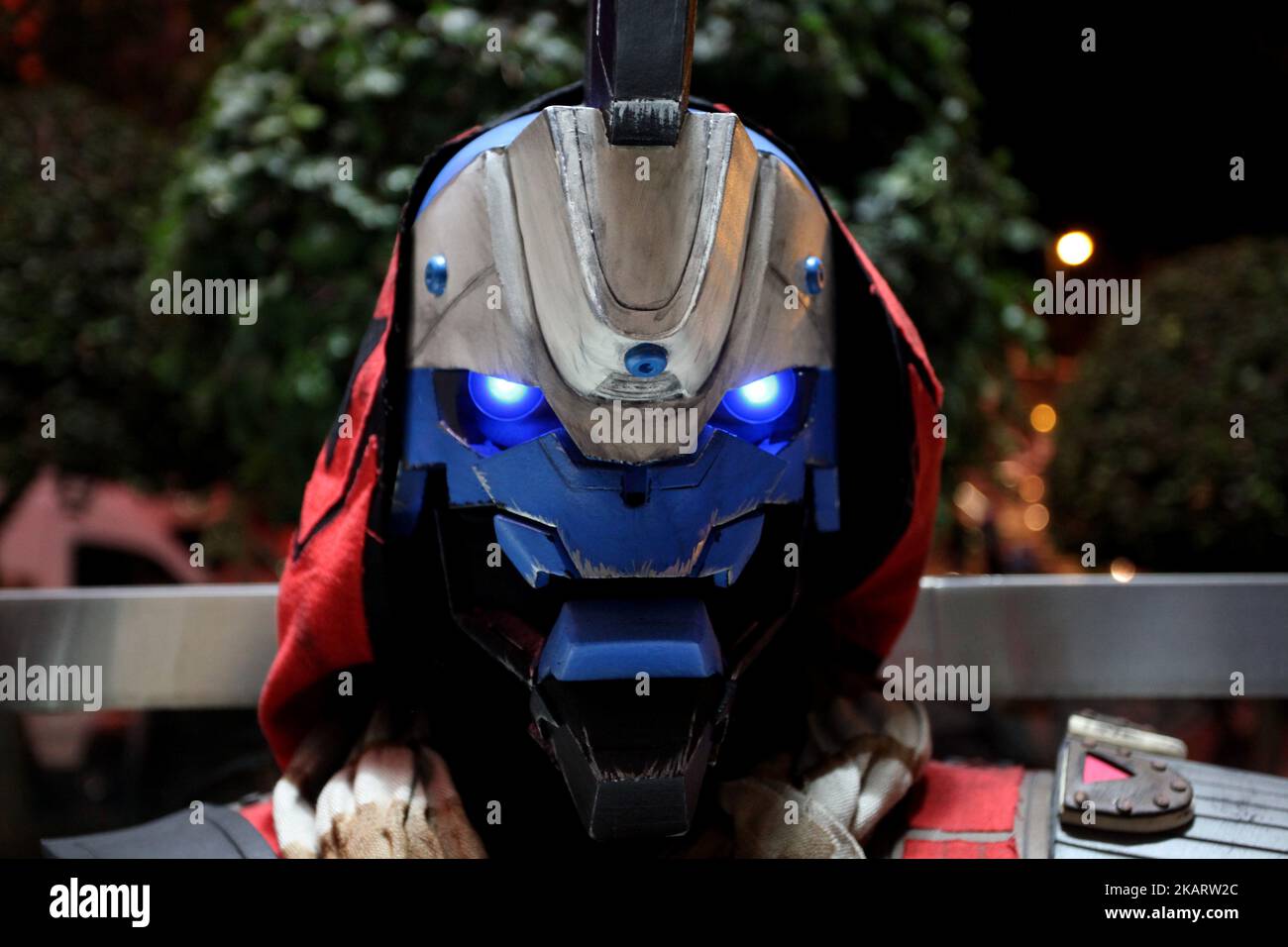 Science Fiction Ausstellung im Onassis Cultural Center in Athen, Griechenland am 9. Oktober 2017. Science Fiction: A Journey into the Unknown untersucht den langjährigen Einfluss von Science Fiction auf die gesamte Bandbreite der zeitgenössischen Kultur. Durch ikonische Bücher und Comics, Filme und Musik lässt die Ausstellung das Unbekannte vertraut erscheinen. (Foto von Giorgos Georgiou/NurPhoto) Stockfoto