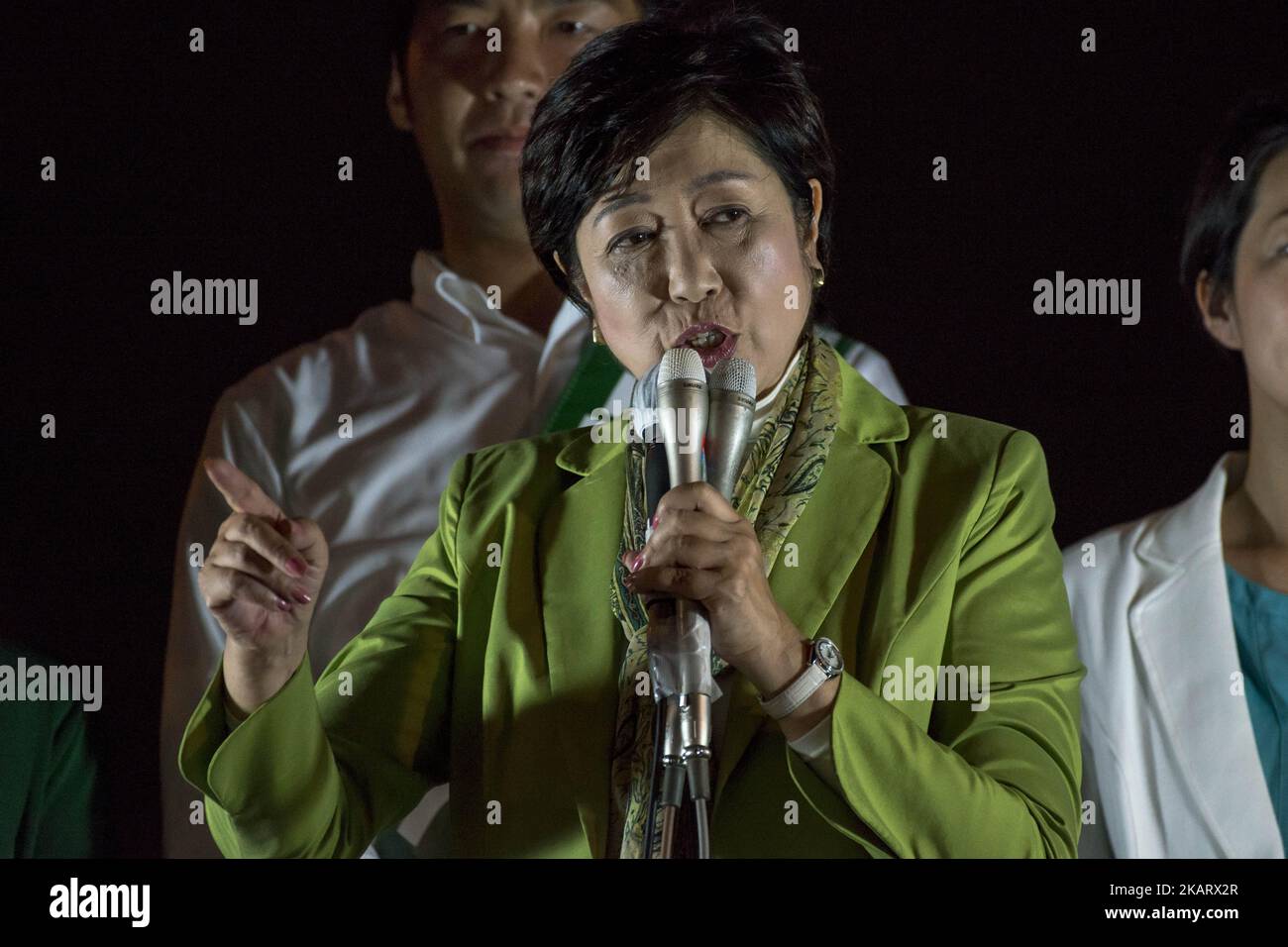 Der Gouverneur von Tokio und der Vorsitzende der Partei der Hoffnung, Yuriko Koike, halten während seiner politischen Kundgebung am 12. Oktober 2017 in Yokohama, Japan, eine Rede. Die Parlamentswahlen finden am 22. Oktober 2017 statt. Laut einer Umfrage erwartet die regierende LDP von Premierminister Shinzo Abe, dass sie die Parlamentswahlen vom 22. Oktober gewinnen wird, während Koikes Partei hinterher hinkt. (Foto von Alessandro Di Ciommo/NurPhoto) Stockfoto