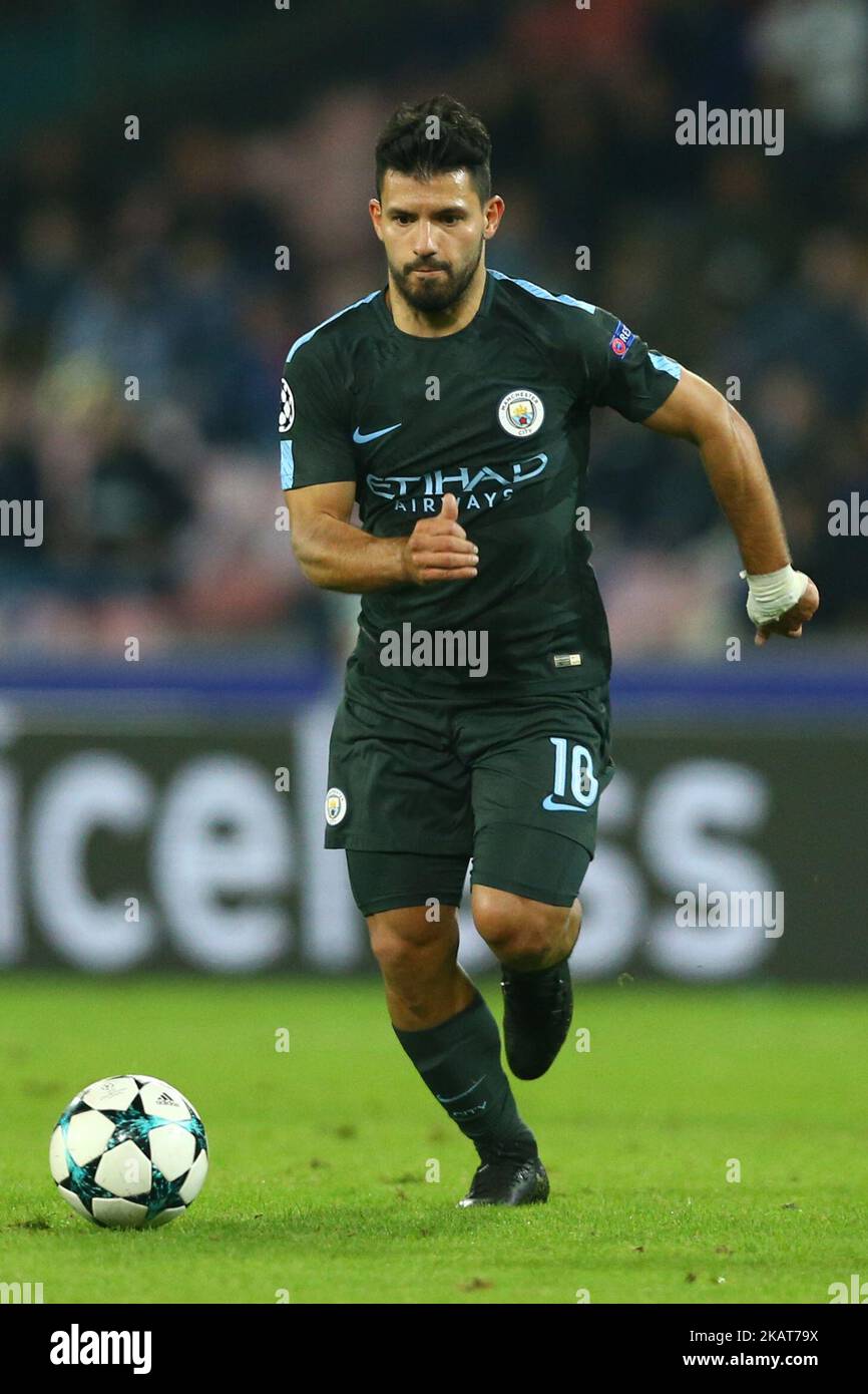 Sergio Aguero von Manchester City während des UEFA Champions League Fußballspiels Napoli gegen Manchester City am 1. November 2017 im San Paolo Stadion in Neapel, Italien. Manchester City gewann 2:4. (Foto von Matteo Ciambelli/NurPhoto) Stockfoto