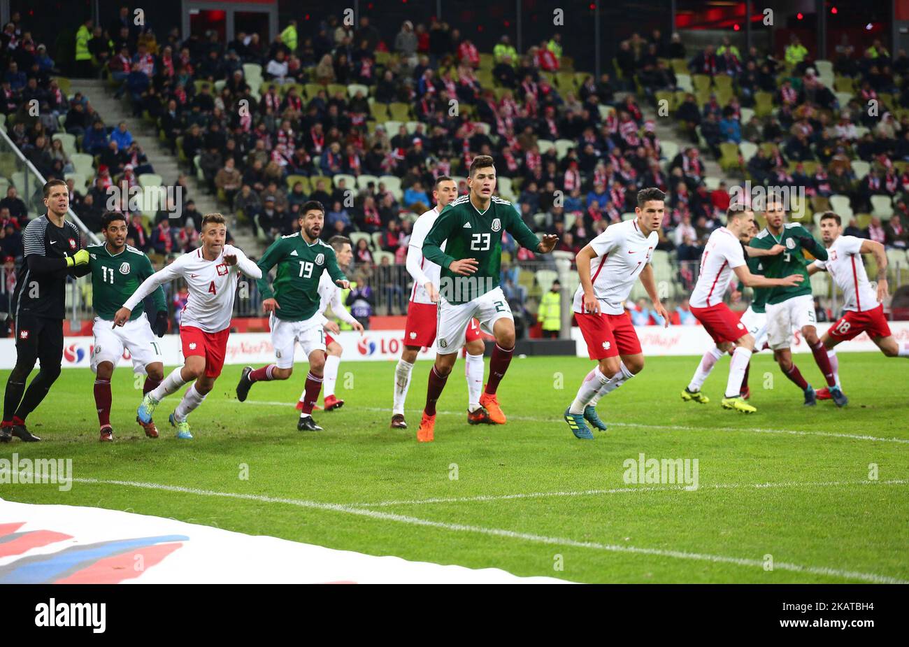 Internationales Freundschaftsspiel zwischen Polen und Mexiko im Energa-Stadion in Danzig, Polen am 13. November 2017 (Foto: Mateusz Wlodarczyk/NurPhoto) Stockfoto