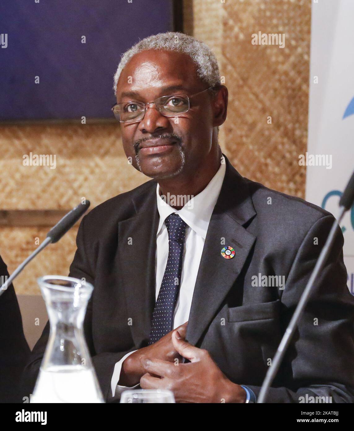 Ibrahim Thiaw, stellvertretender Exekutivdirektor der Vereinten Nationen für Umwelt bei der Startveranstaltung von „The Roadmap for a Sustainable Financial System“ auf der Klimakonferenz, COP23 Fidschi, am 13.. November 2017 in Bonn. (Foto von Dominika Zarzycka/NurPhoto) Stockfoto