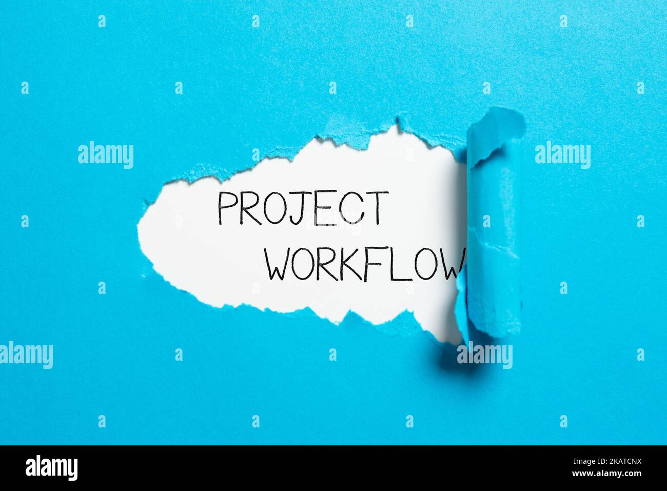 Textschild, das den Projekt-Workflow anzeigt. Konzeptfoto Bewerten Sie Ihre Fähigkeit, Blutgerinnsel angemessen zu bilden Stockfoto