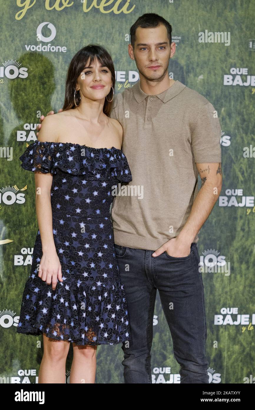 Die spanische Schauspielerin Macarena Garcia und der Schauspieler Joel Bosqued nehmen am 19. Dezember 2017 an der Fotozelle „Que Baje Dios Y Lo Vea“ im Urso Hotel in Madrid, Spanien, Teil. (Foto von Oscar Gonzalez/NurPhoto) Stockfoto