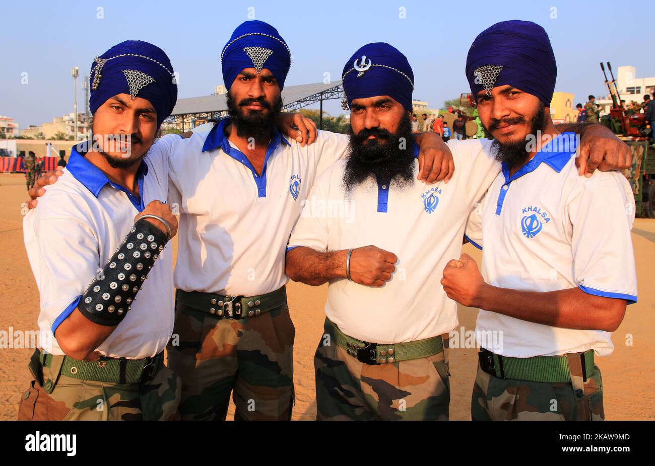 Eine indische Armee Sikh Jawans Pose während der "Know Your Army Ausstellung" anlässlich des Indian Republic Day , in Jaipur, Rajasthan, Indien am 24. Januar 2018. (Foto von Vishal Bhatnagar/NurPhoto) (Foto von Vishal Bhatnagar/NurPhoto) Stockfoto