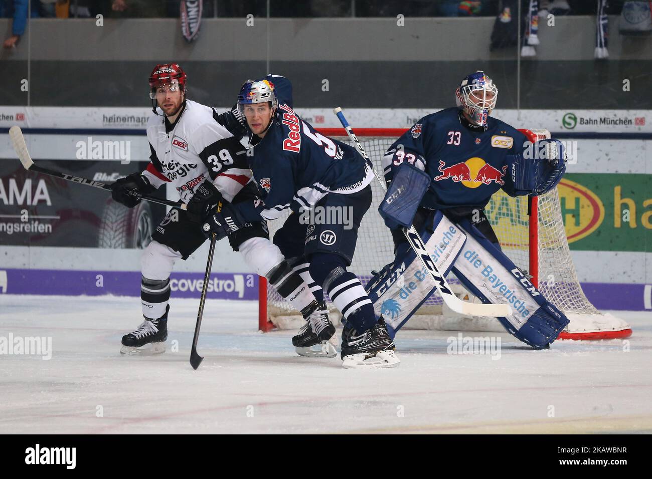 Danny aus den Birken von Red Bull München beim Spieltag 46. der Deutschen Eishockey-Liga zwischen Red Bull München und Koelner Haie am 26. Januar 2018 im Olympia Eissportzentrum in München. (Foto von Marcel Engelbrecht/NurPhoto) Stockfoto