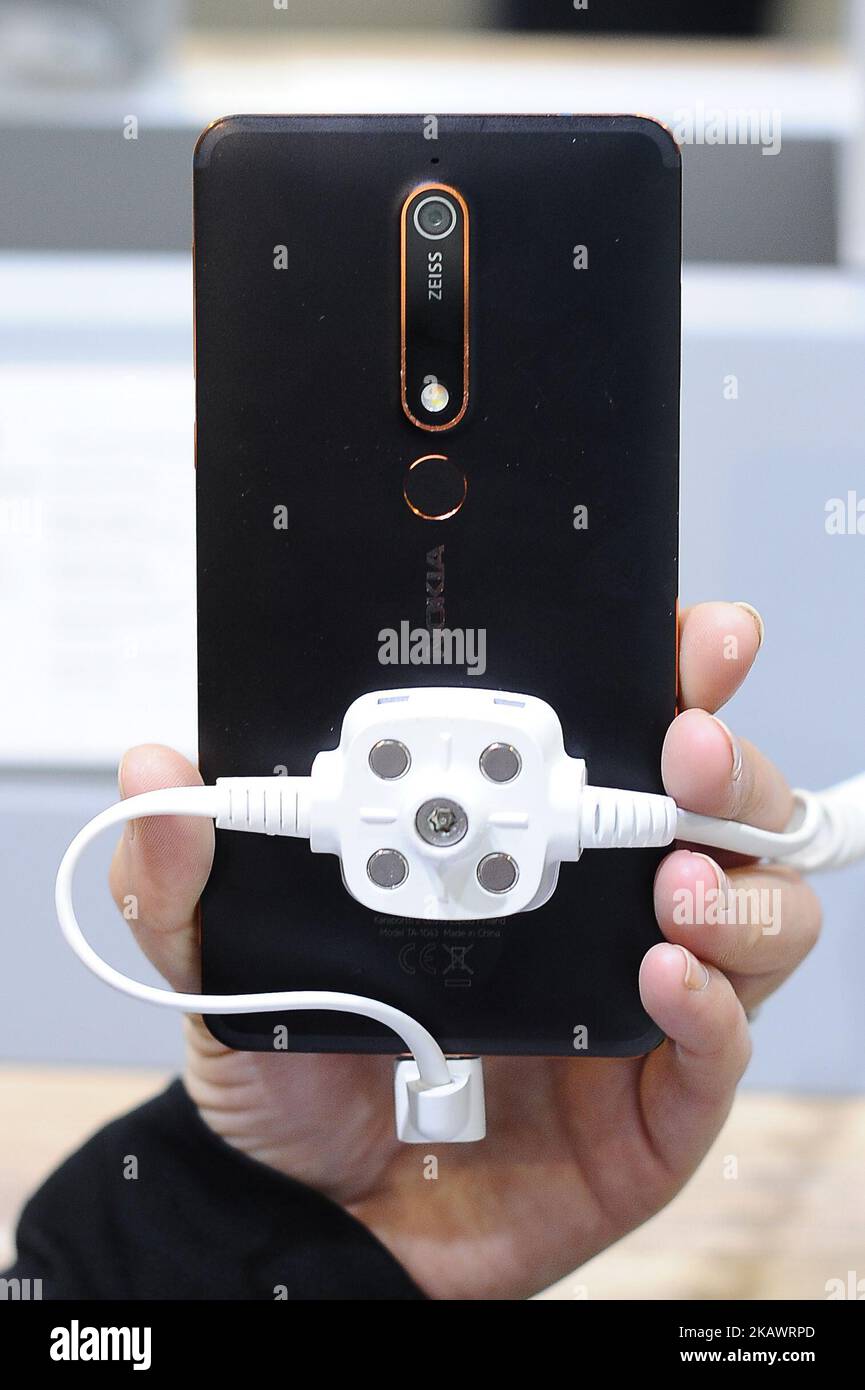 Nokia 7 plus mit Zeiss-Kamera, zeigte auf dem Nokia Pavillon, während des Mobile World Congress Day 3, am 28. Februar 2018 in Barcelona, Spanien. (Foto von Joan Cros/NurPhoto) Stockfoto