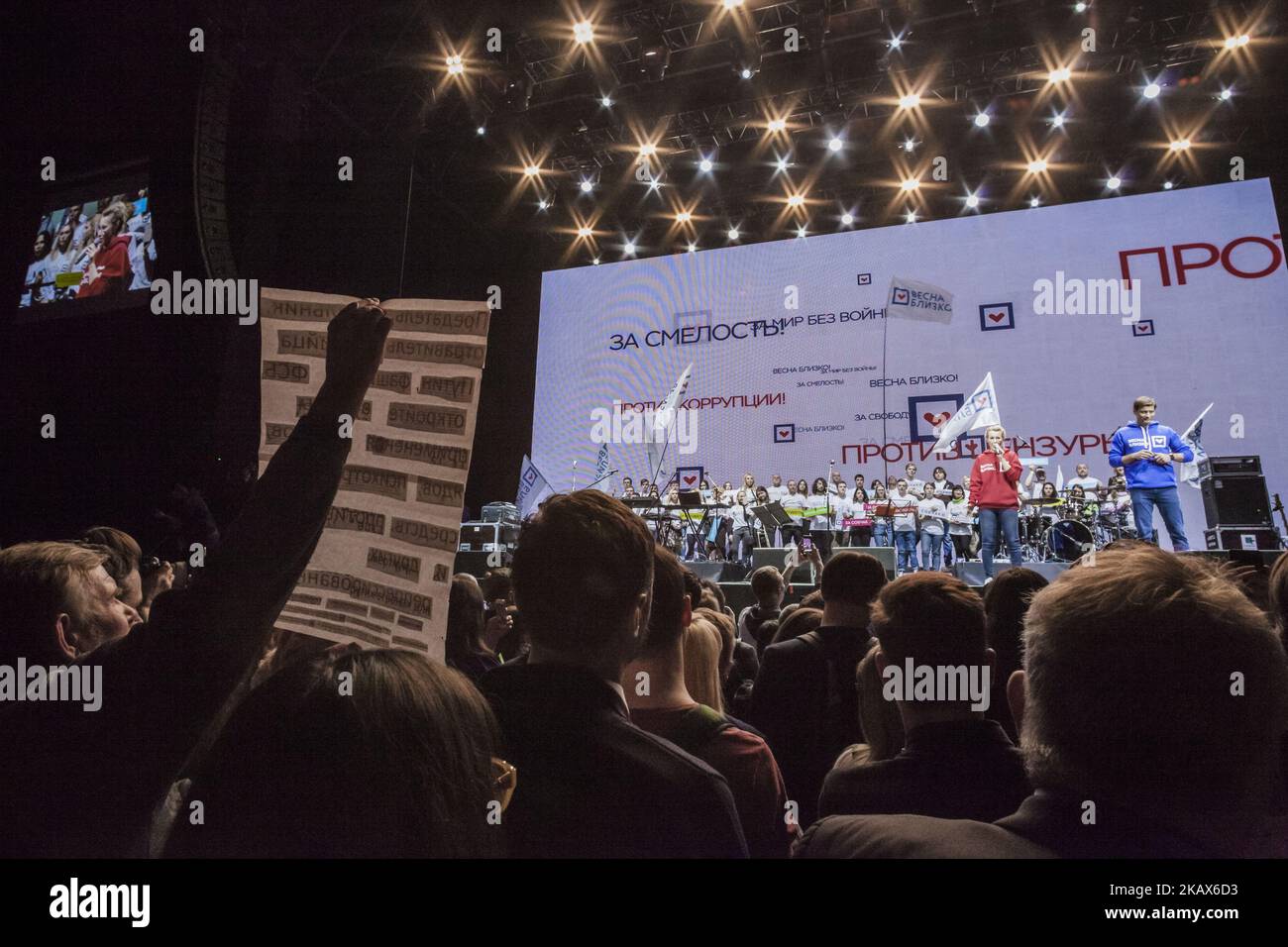 Letzte Kundgebung vor dem Wahltag zur Unterstützung der Präsidentschaftskandidatin der Partei der Bürgerinitiative, Ksenia Sobtschak, für die russischen Wahlen 2018 am Sonntag, den 18. März in Moskau, Russland, am Donnerstag, den 15. März 2018. (Foto von Celestino Arce/NurPhoto) Stockfoto