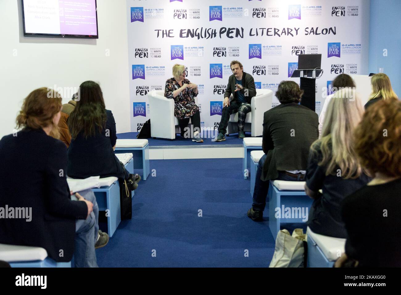 London, Großbritannien, 11. April 2018: Autor Nick Harkaway zu einem Treffen auf der London Book Fair 2018 im Olympia Exhibition Centre in London. (Foto von Dominika Zarzycka/NurPhoto) Stockfoto