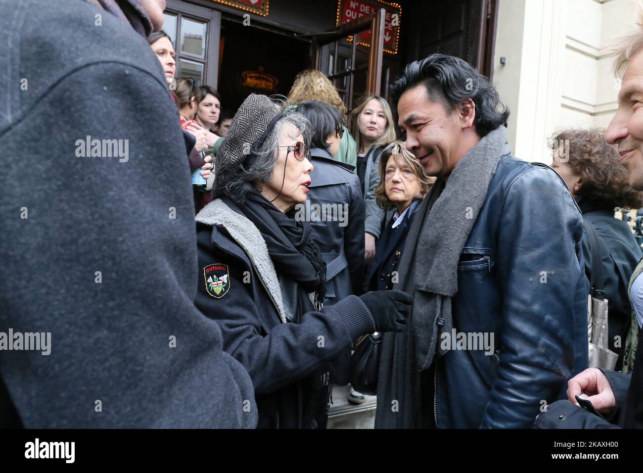 Kuelan Nguyen, die Ex-Frau des französischen Sängers Jacques Higelin, kommt am 12. April 2018 zur Beerdigung des Sängers im Cirque d’Hiver Bouglione in Paris an. Der Sänger Jacques Higelin, einer der Pioniere des französischen Rockes, starb am 6. April 2018 im Alter von 77 Jahren. (Foto von Michel Stoupak/NurPhoto) Stockfoto