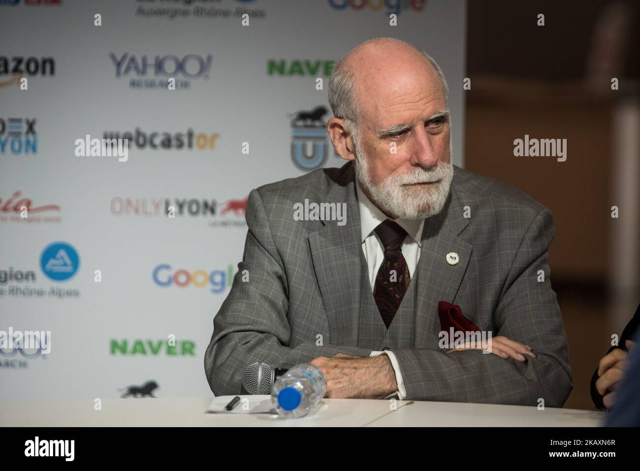 Tim BernersLee (Erfinder des World Wide ), Antoine Bordes (Direktor