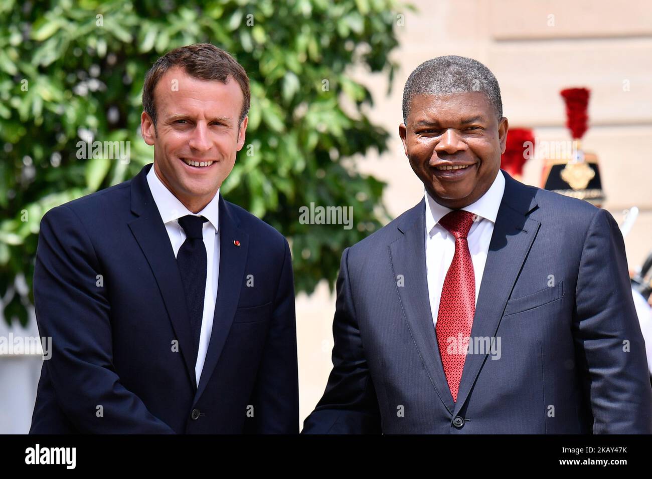 Der französische Präsident Emmanuel Macron empfing am 28. Mai 2018 den Präsidenten der Republik Angola, Joao Lourenco, im Elysée Palalce. (Foto: Julien Mattia/NurPhoto) Stockfoto