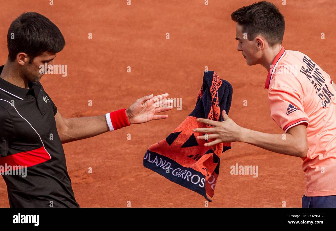 Novak Djokovic von Serbien während der vierten Runde bei Roland Garros Grand Slam Turnier - Tag 8 am 03. Juni 2018 in Paris, Frankreich. (Foto von Robert Szaniszló/NurPhoto) Stockfoto