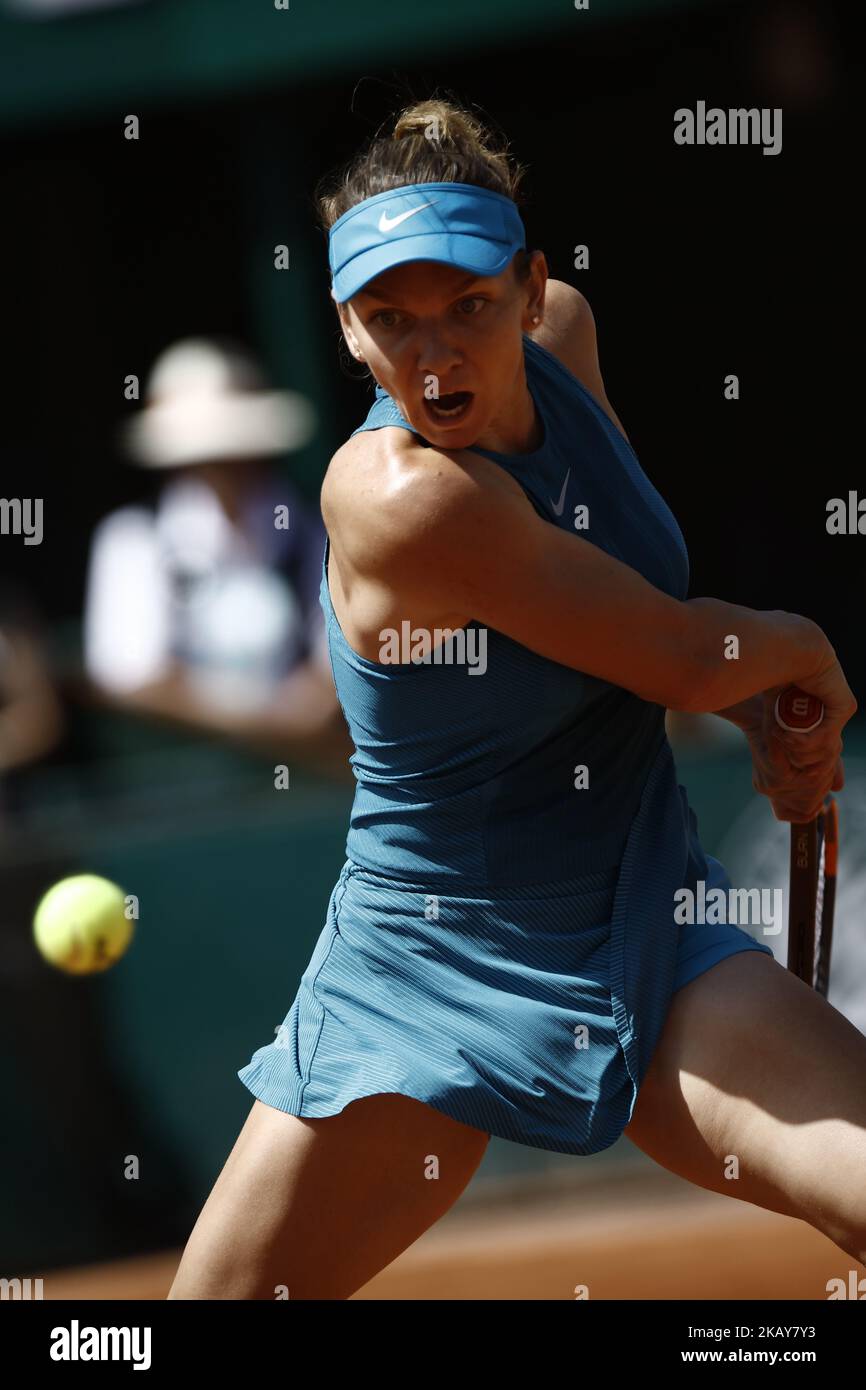 Simona Halep aus Rumänien in Aktion am 12. Tag der French Open 2018 im Roland Garros Stadion am 7. Juni 2018 in Paris, Frankreich. (Foto von Mehdi Taamallah/NurPhoto) Stockfoto