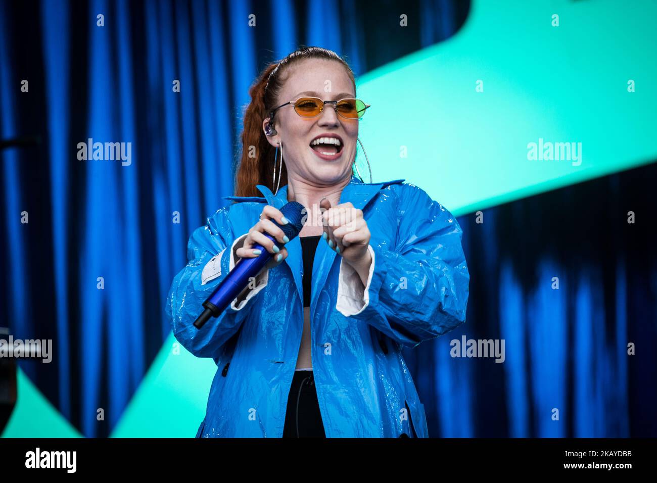 Jess Glynne tritt am 15. Juni 2018 beim Pinkpop Festival 2018 in Landgraaf, Niederlande, live auf. Im Jahr 2018 findet Pinkpop am Freitag, 15., Samstag, 16. Und Sonntag, 17. Juni statt. 2018 wird das Pinkpop Festival zum 49.. Mal gefeiert (Foto: Roberto Finizio/NurPhoto) Stockfoto