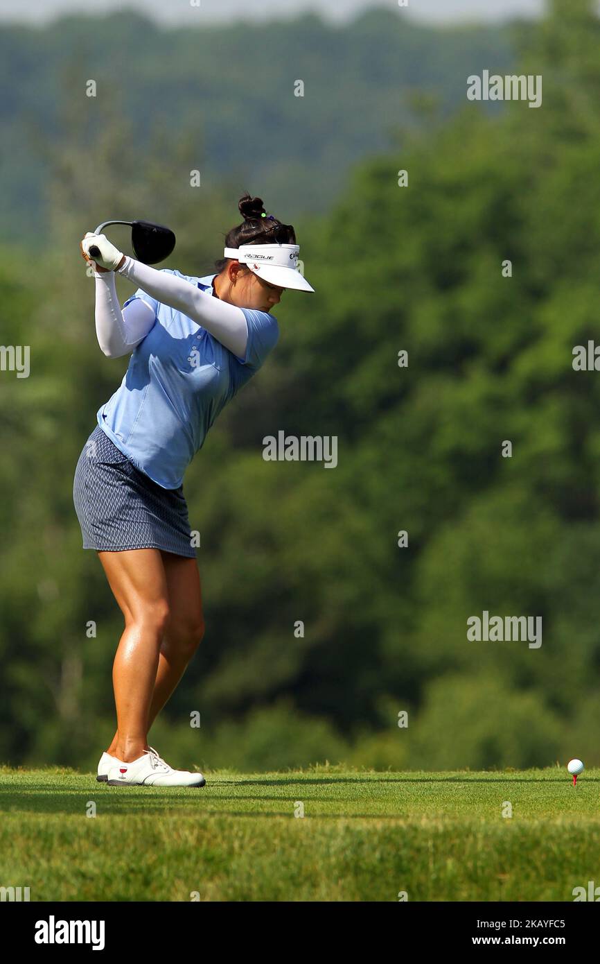 Brianna do aus Lakewood, Kalifornien, trifft vom 3. T-Shirt während der Finalrunde des Meijer LPGA Classic Golfturniers im Blythefield Country Club in Belmont, MI, USA, Sonntag, 17. Juni 2018. (Foto von Amy Lemus/NurPhoto) Stockfoto