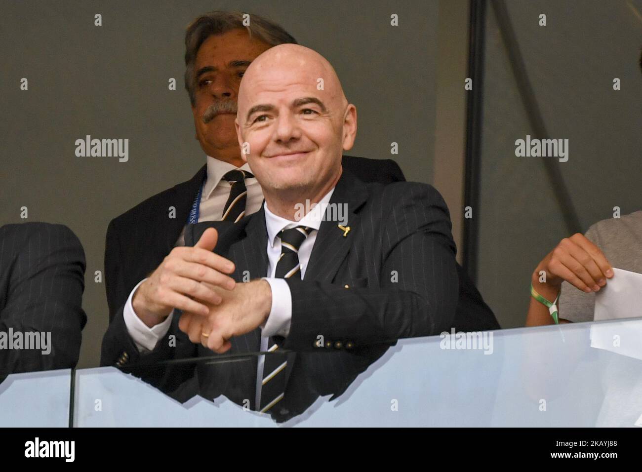 Der Präsident von FIFA Gianni Infantino genießt die Atmosphäre während des Spiels der FIFA-Weltmeisterschaft der Gruppe G 2018 zwischen Belgien und Tunesien am 23. Juni 2018 im Spartak-Stadion in Moskau, Russland (Foto: Andrew Surma/NurPhoto) Stockfoto