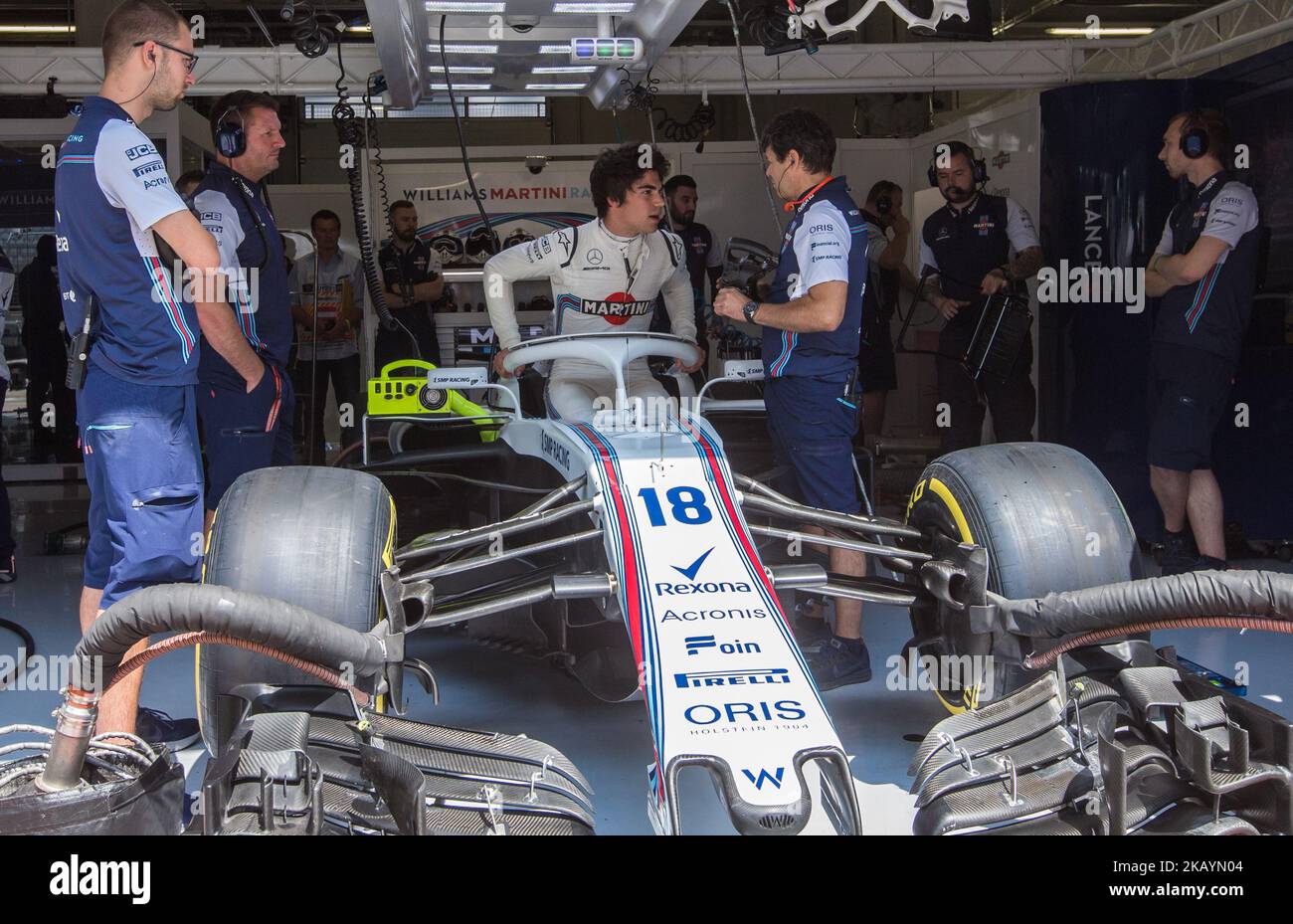 Lance Stroll aus Kanada und Williams Martini Racing Fahrer vor der Qualifikation beim Formel 1 Grand Prix von Österreich am 30. Juni 2018 im Red Bull Ring, Spielberg, Österreich. (Foto von Robert Szaniszló/NurPhoto) Stockfoto