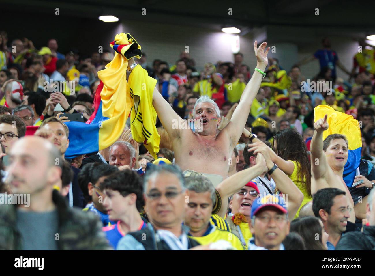 Fans Kolumbiens nach dem 16-Runden-Spiel zwischen Kolumbien und England bei der FIFA Fußball-Weltmeisterschaft 2018 im Spartak-Stadion in Moskau, Russland, Dienstag, 3. Juli 2018. (Foto von Anatolij Medved/NurPhoto) Stockfoto